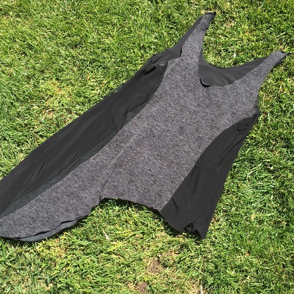 Asymmetrical tank top…. - Picture 6 of 10